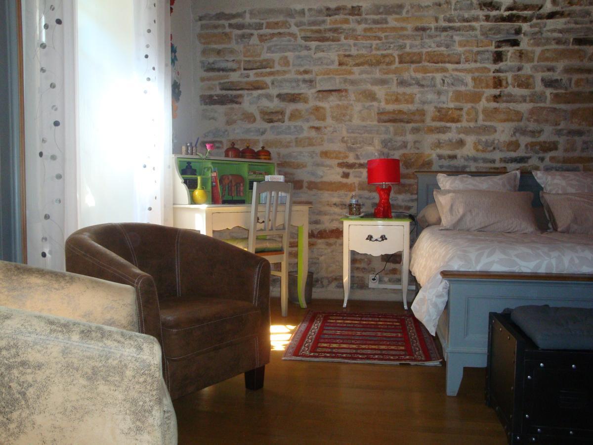 D'Ici Et D'Ailleurs Bed & Breakfast Cordes-sur-Ciel Bagian luar foto