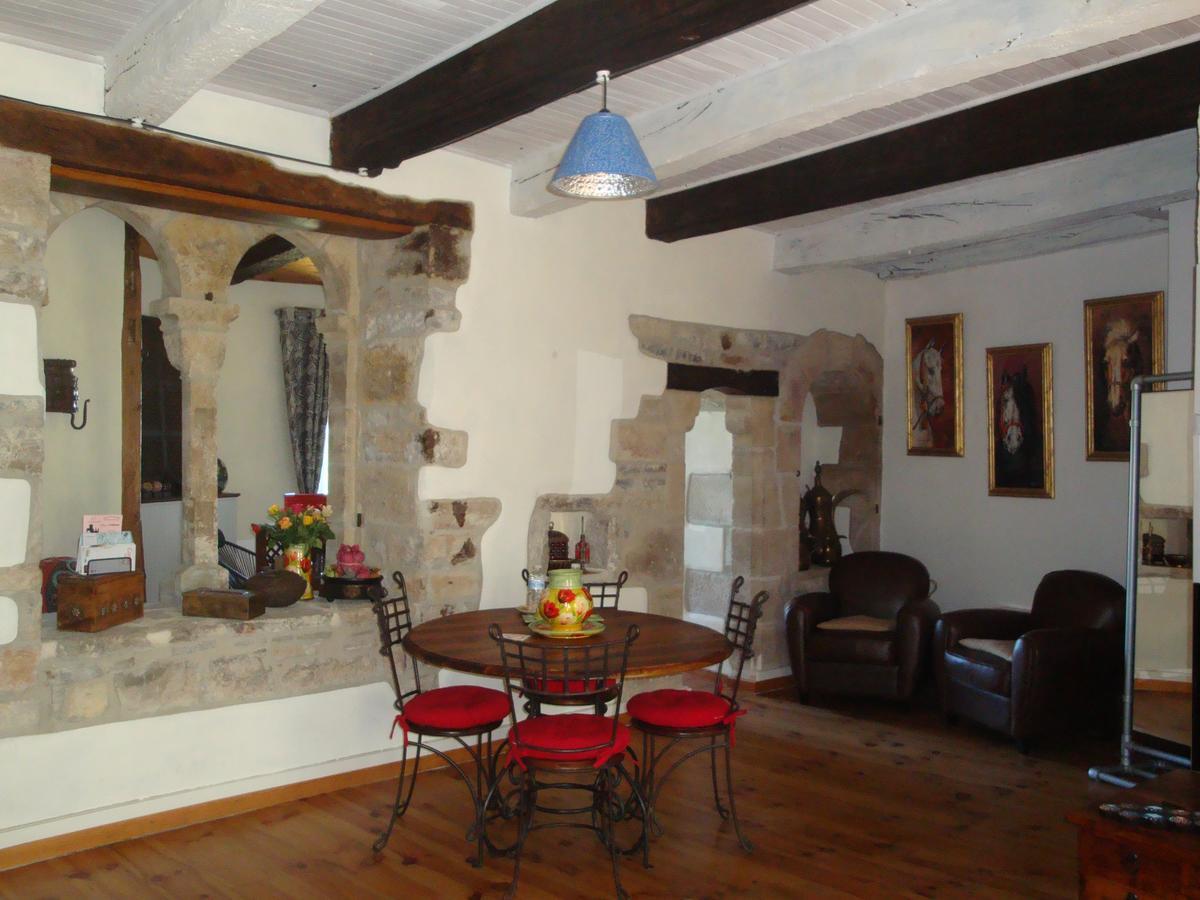 D'Ici Et D'Ailleurs Bed & Breakfast Cordes-sur-Ciel Bagian luar foto