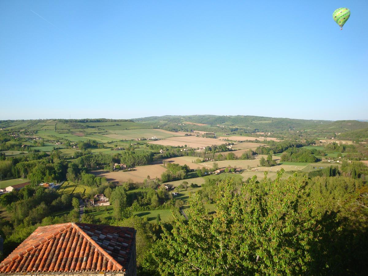 D'Ici Et D'Ailleurs Bed & Breakfast Cordes-sur-Ciel Bagian luar foto