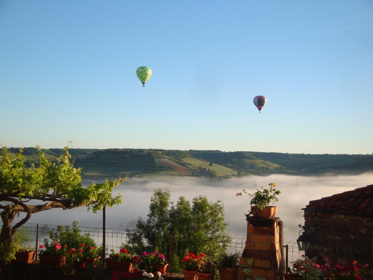 D'Ici Et D'Ailleurs Bed & Breakfast Cordes-sur-Ciel Bagian luar foto